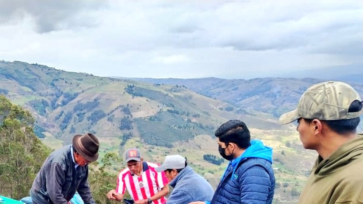 ¿Qué pasa si un hogar que califica para el Bono Raíces no tiene cuenta en BanEcuador?