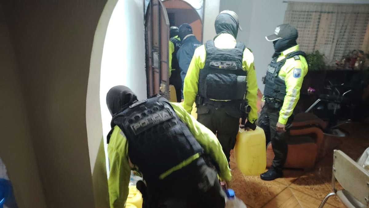 La licorería operaba en un inmueble de uso residencial en el sur de Quito.