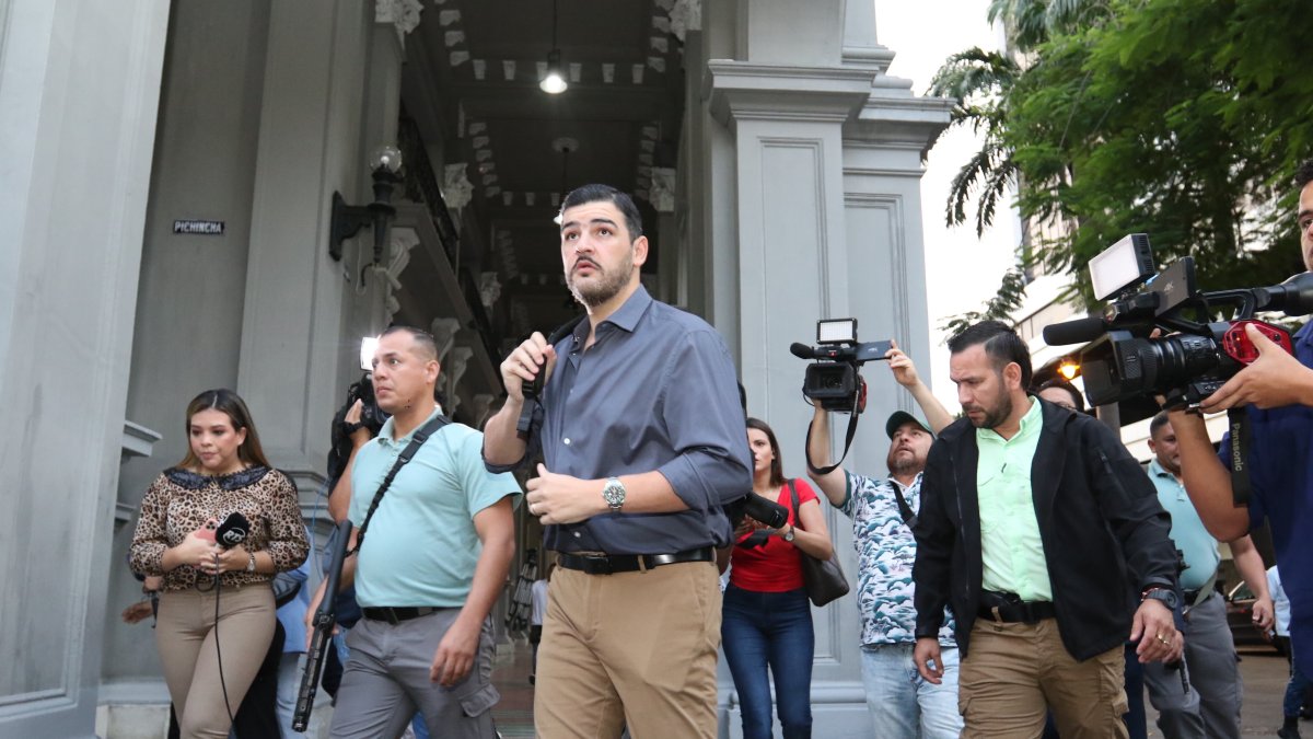 Aquiles Álvarez alerta sobre presencia de bandas en la Isla Trinitaria.