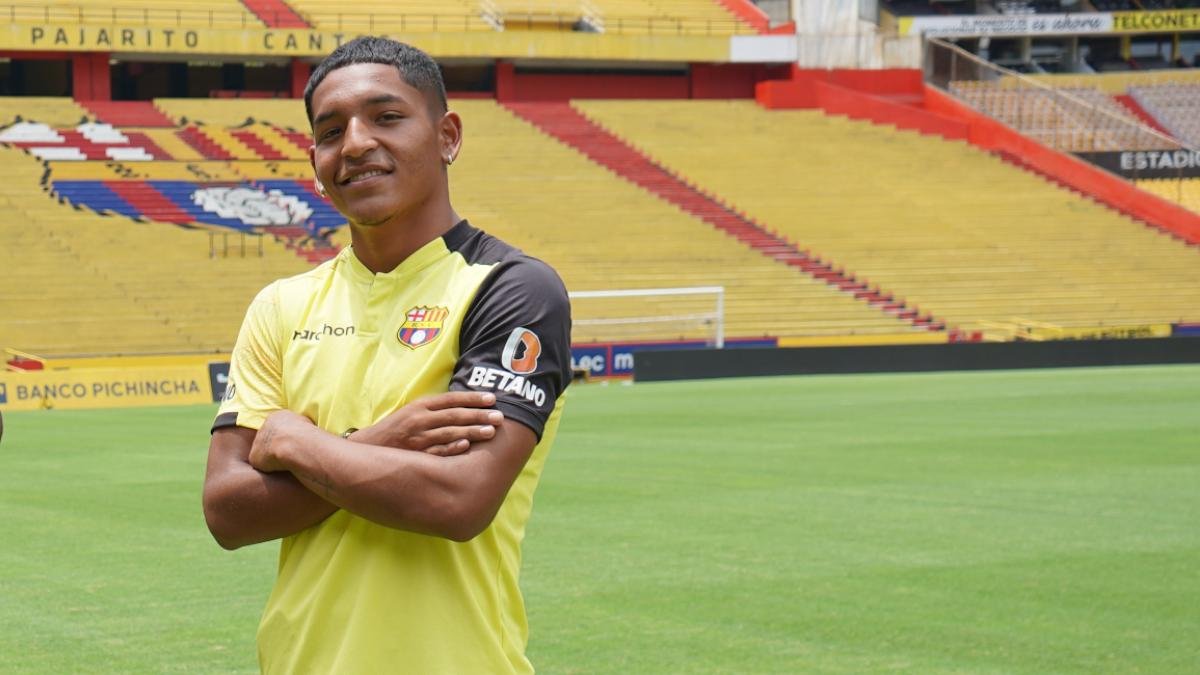 Jhon Acurio hizo sus divisiones formativas en Barcelona SC.