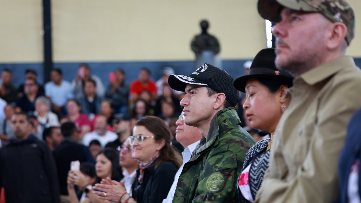 El presidente Daniel Noboa cumplió agenda en Otavalo.