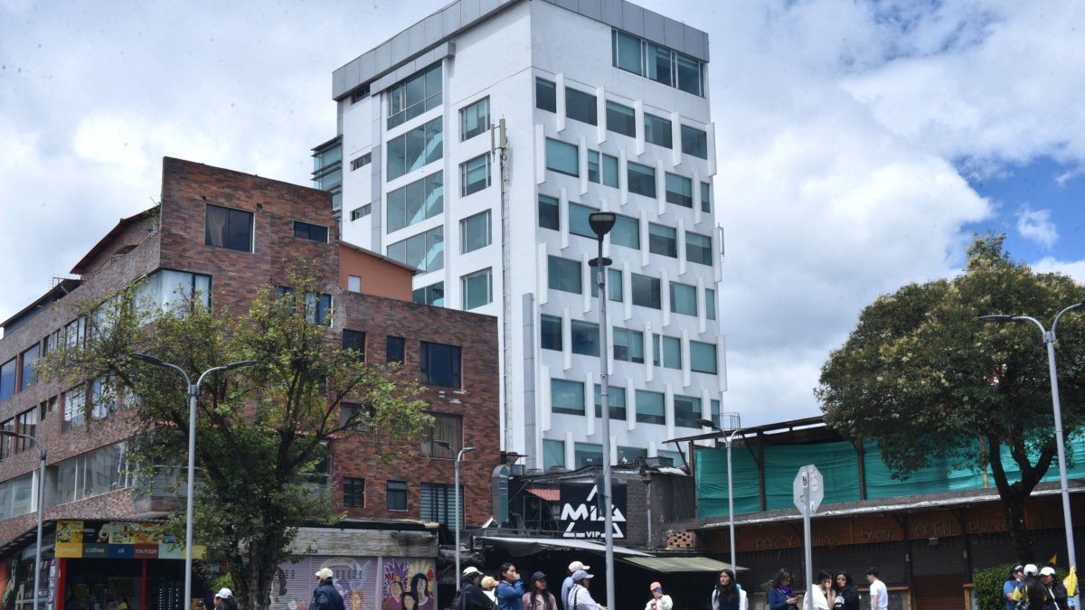 Se busca delimitar la zona de entretenimiento a la Plaza Foch.