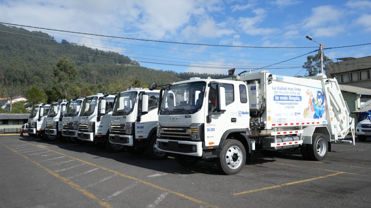 Los seis camiones fueron comprados por un valor de 804.000 dólares.