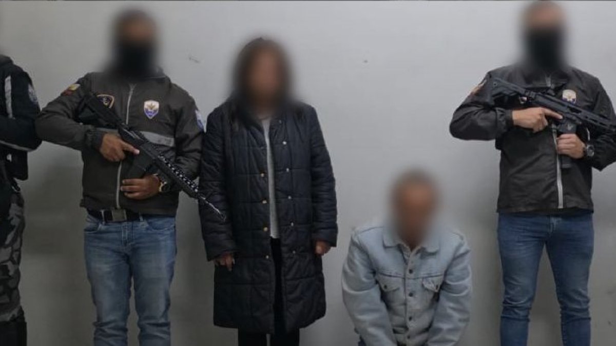 Operativos antidrogas en Quito, la policía decomisó 43 kilos de droga y capturan a 44 sospechosos.