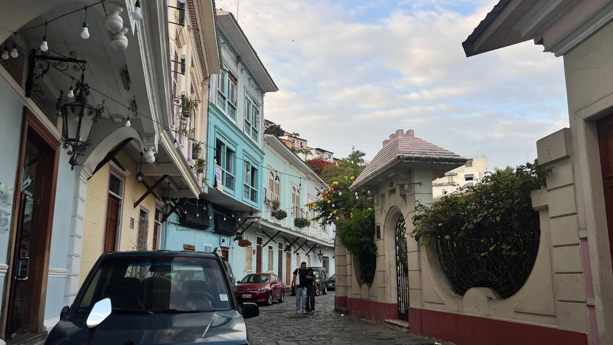 El Cerro Santa Ana guarda arte, historia y vistas que definen el alma de Guayaquil.