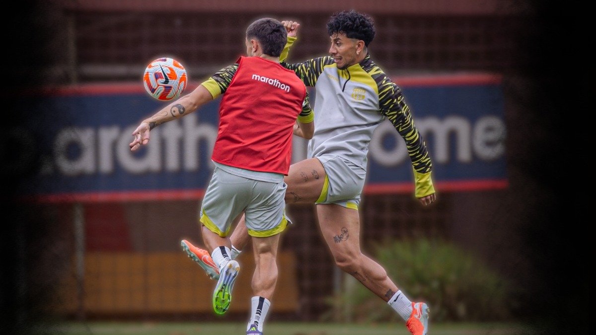 Joao Rojas encendió la práctica con acción que sorprendió a todos.