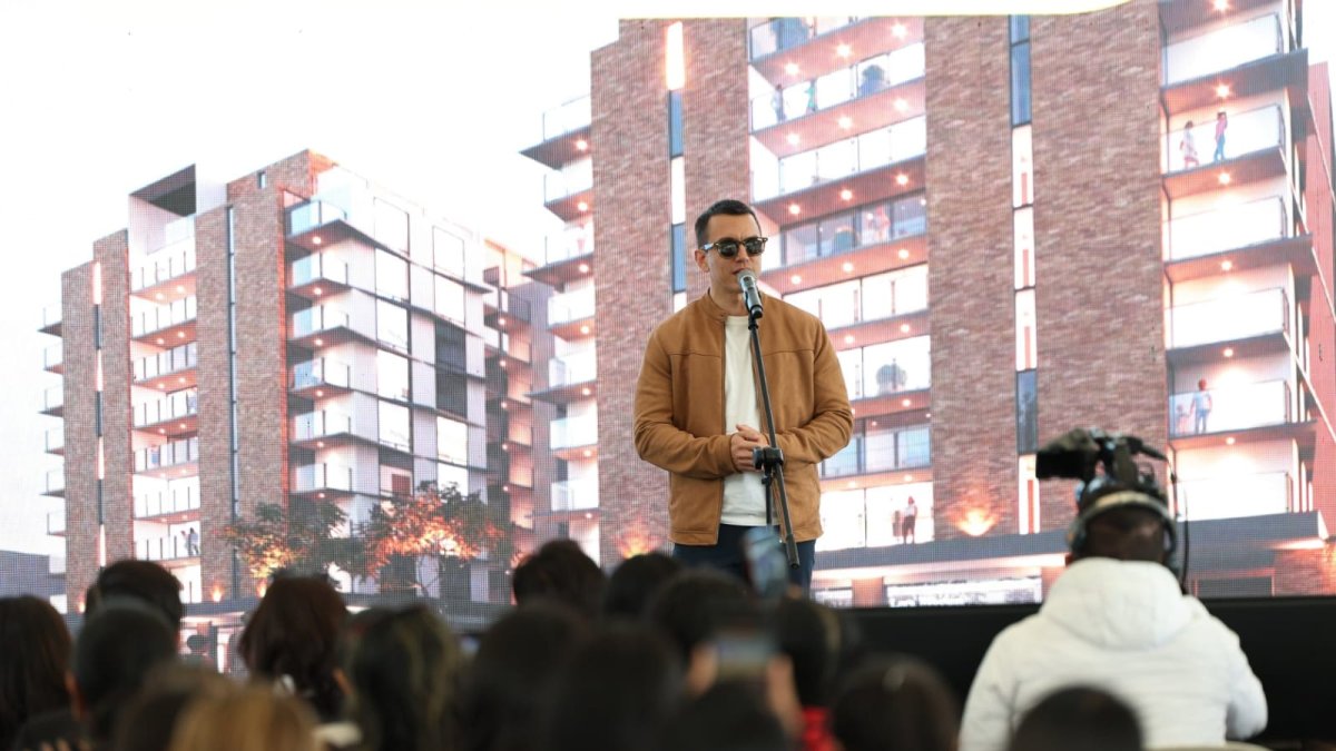 El presidente Daniel Noboa cumple agenda en comunidades indígenas en medio del paro nacional convocado por la Conaie.