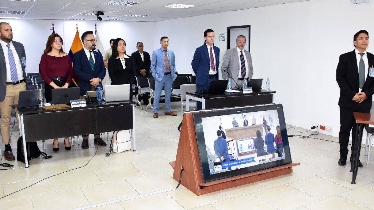 El pasado 18 de septiembre, la perito actuó en la audiencia de Juan Esteban Guarderas contra Aquiles Álvarez, en el TCE.