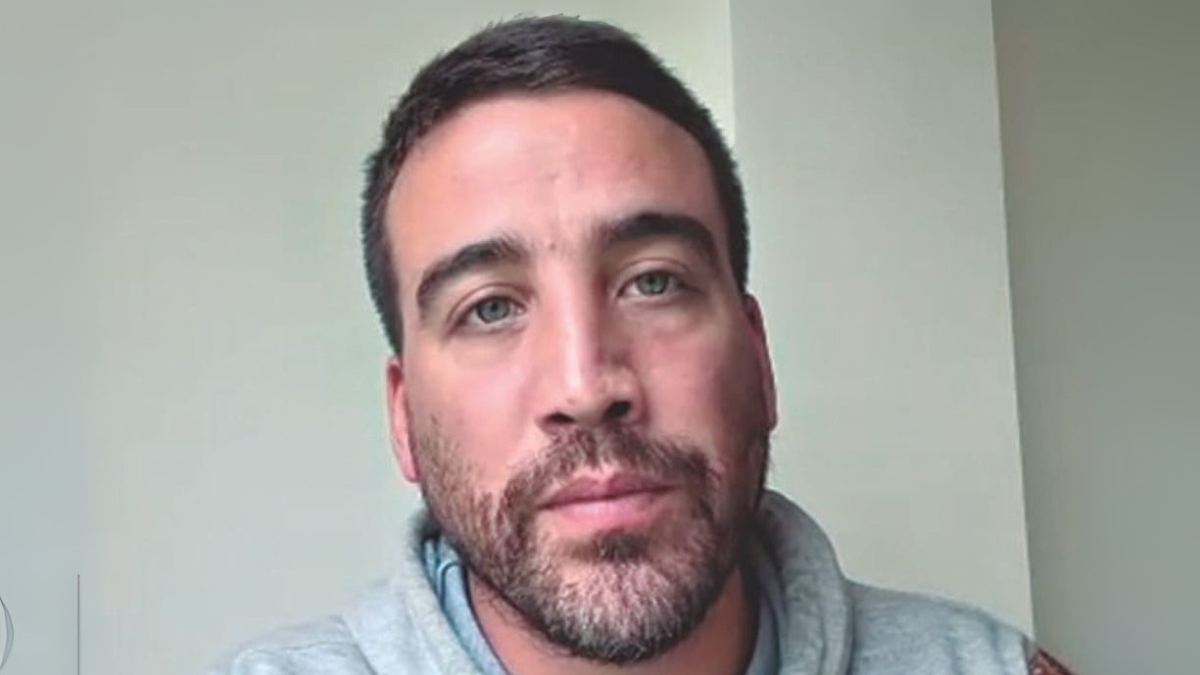 Lautaro Bernat fue detenido en Quito mientras cubría el paro nacional y deportado la noche del 5 de octubre.