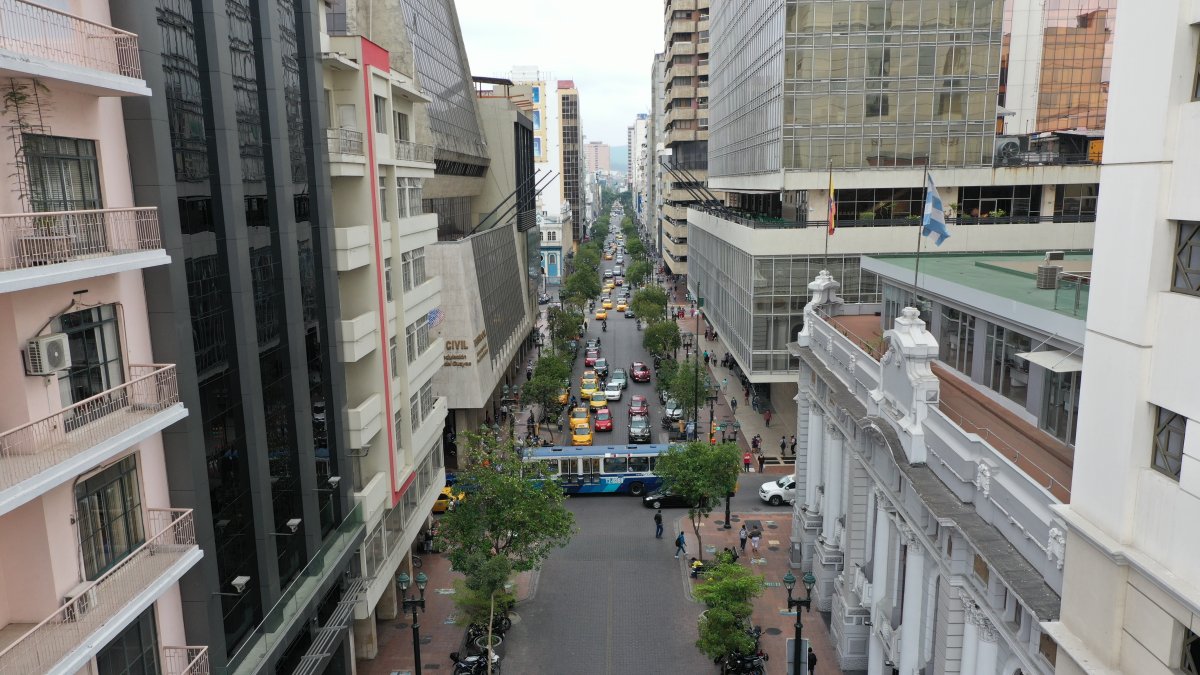 La marcha del Orgullo 2026 recorrerá el bulevar 9 de Octubre, desde la Plaza del Centenario.