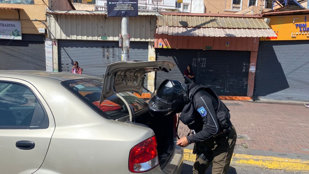 La Policía ha intensificado los operativos de control a vehículos. En el caso de los detenidos, el auto tenía la serie alfanumérica adulterada.