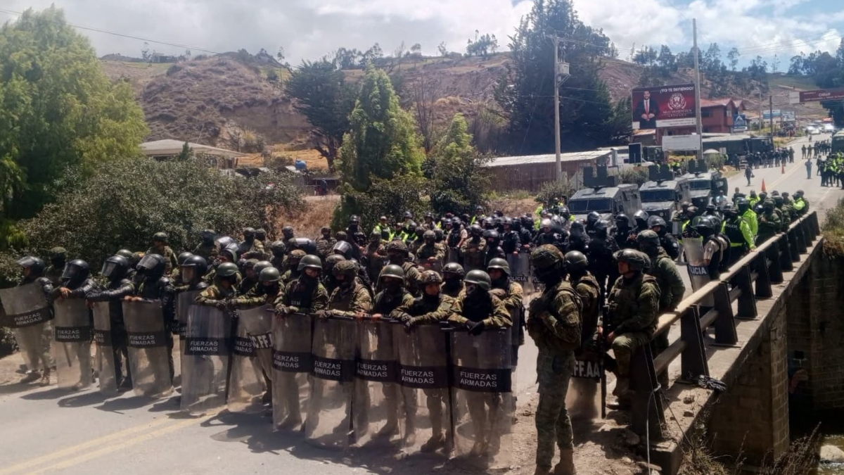 El día de ayer se registró un enfrentamiento entre manifestantes y la policía nacional.