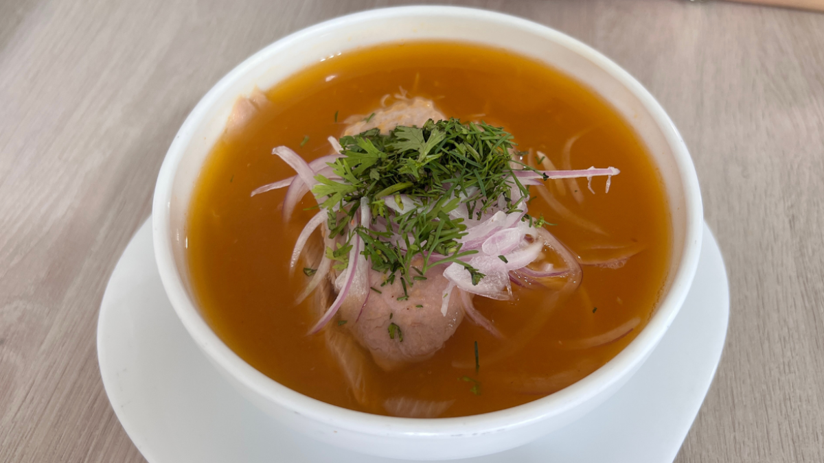 La Casa del Encebollado celebra el sabor ecuatoriano.