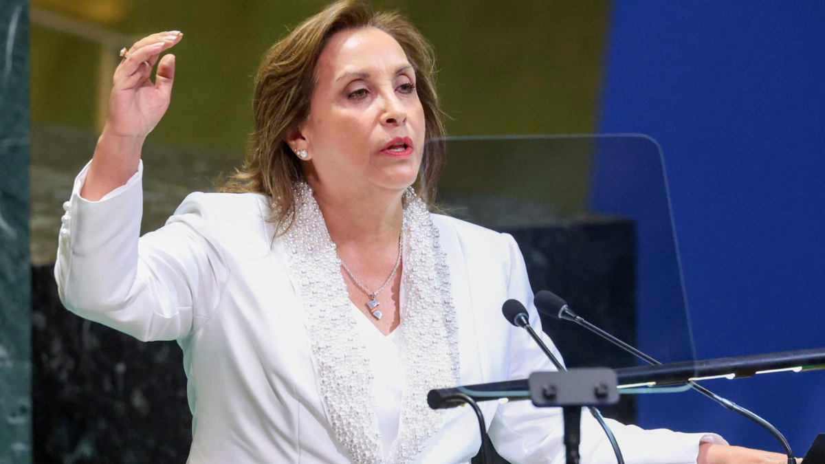 Fotografía de la presidenta de Perú, Dina Boluarte.