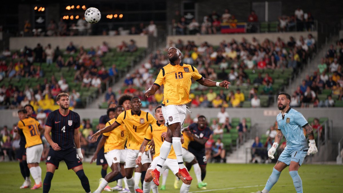 Enner Valencia volvió a convertir un gol con la Tri.