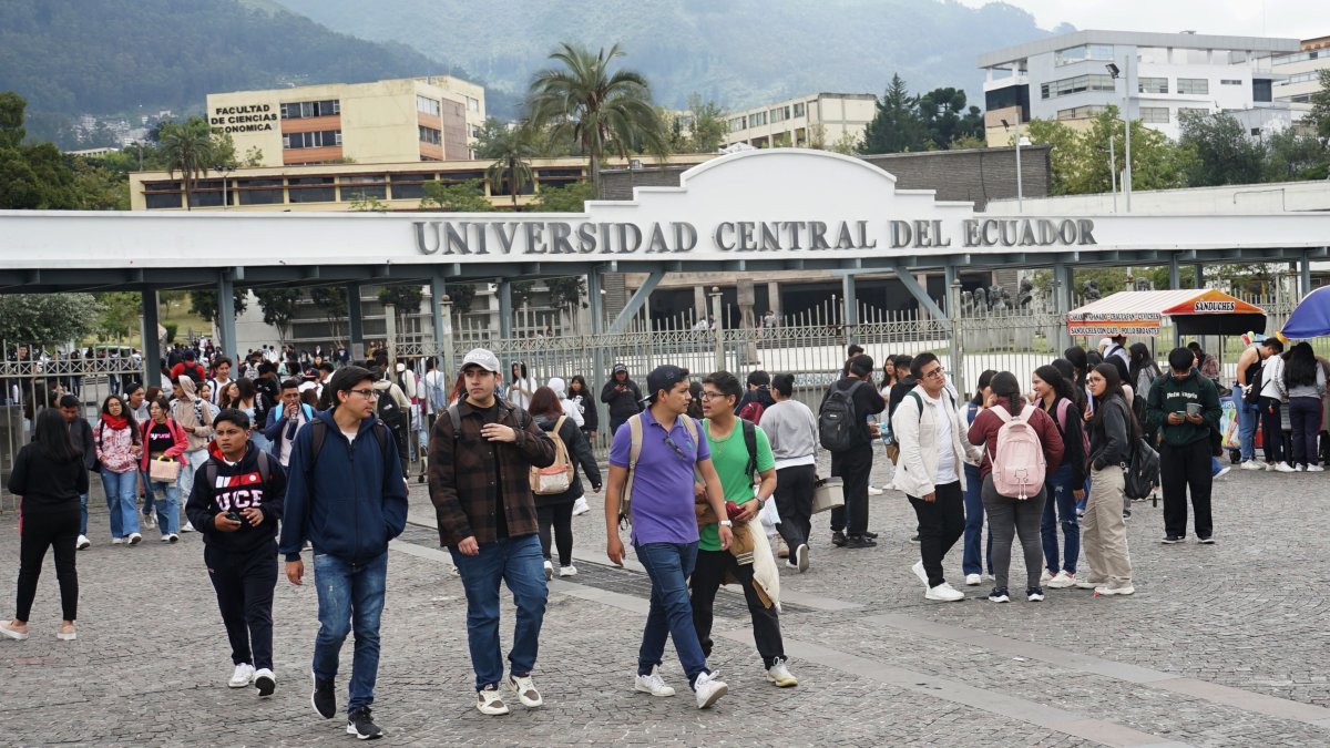 La Universidad Central del Ecuador inicia clases el 20 de octubre de 2025.