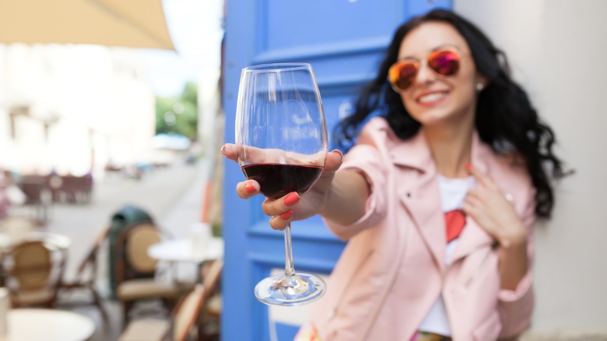 Brindar por el viaje y por los paisajes que inspiran cada copa