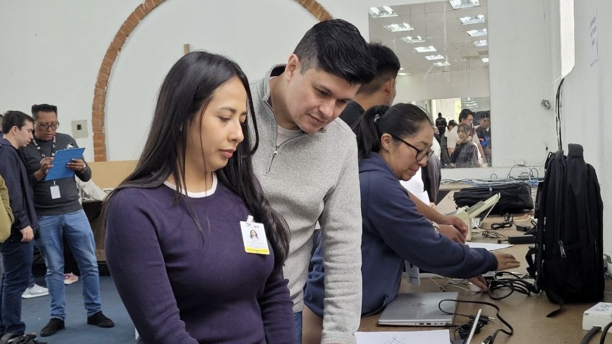 El CNE anunció el inicio de las pruebas de la línea de producción para los kit que se enviarán al extranjero.