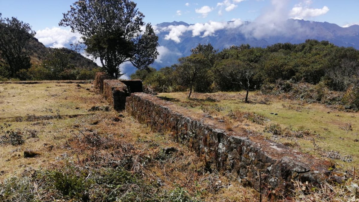 En la parroquia Molleturo se encuentra Paredones, un lugar que alberga uno de los sitios arqueológicos más importantes de Azuay.