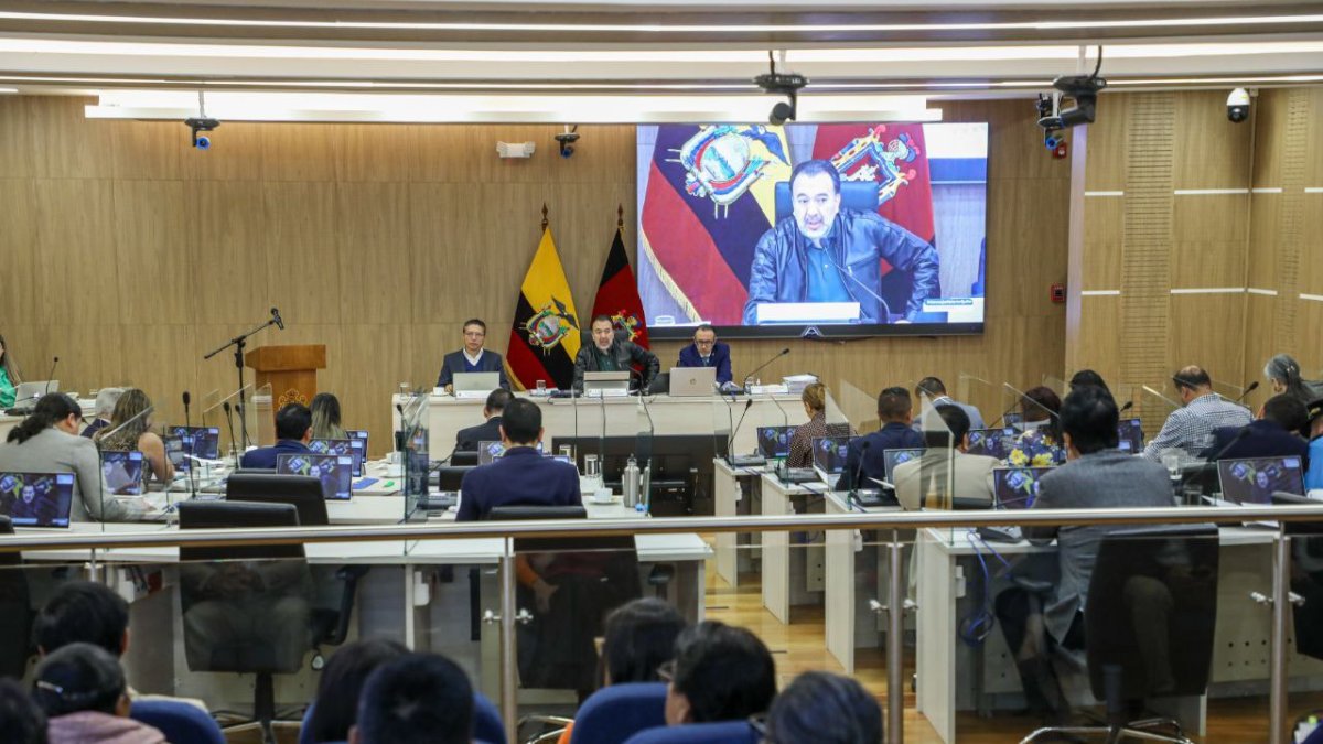 Al inicio del debate estaban 16 concejales y solo 11 permanecieron hasta avanzada la sesión.