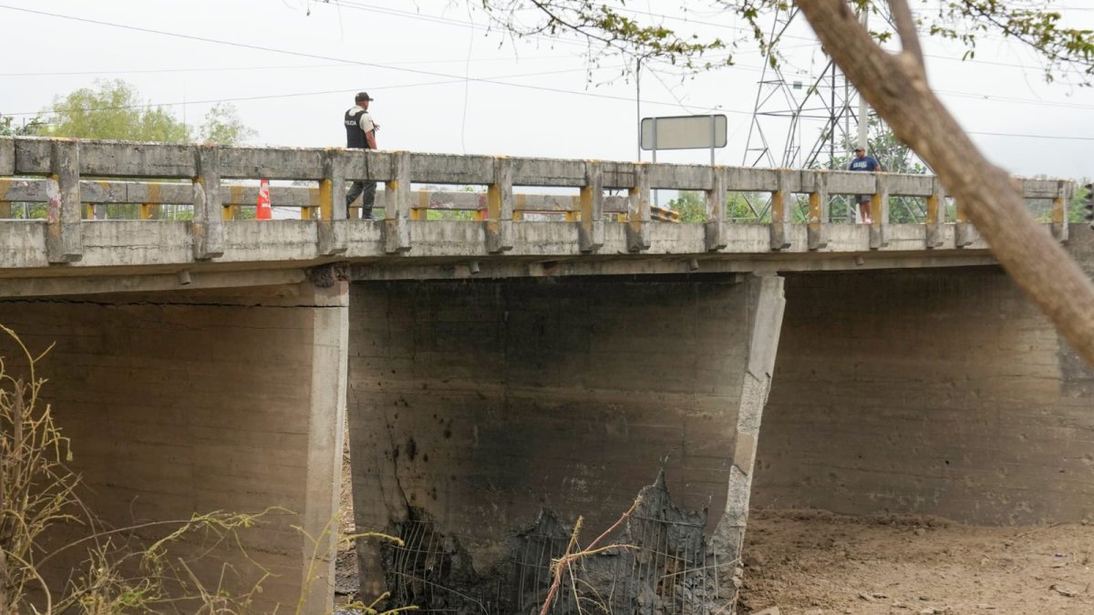 Este puente conecta a varias provincias y es utilizado a diario por miles de conductores.