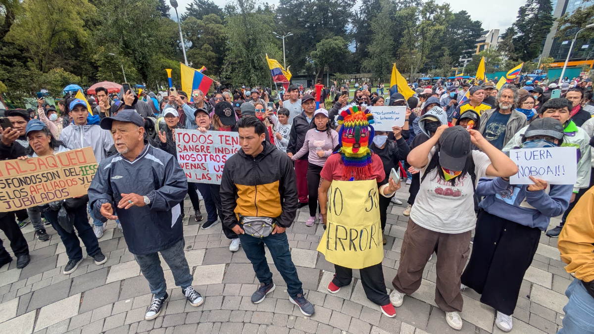 Organizaciones sociales desconocen el fin del paro y los bloqueos se mantienen.