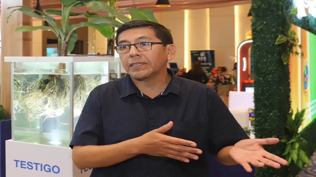 Carlos Torres es ingeniero agrónomo, encargado de contener el Fusarium Raza 4 tropical (Foc R4T) en plátano.