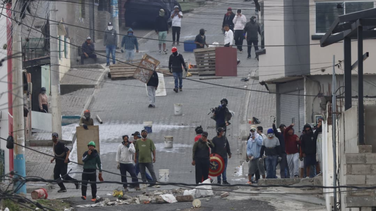 En el sector de Calderón se registraron enfrentamientos entre la ciudadanía y la fuerza pública.