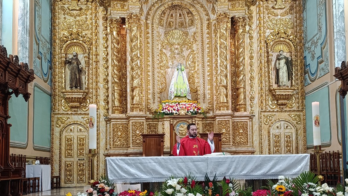 La virgen se ha mantenido en Loja por un largo tiempo