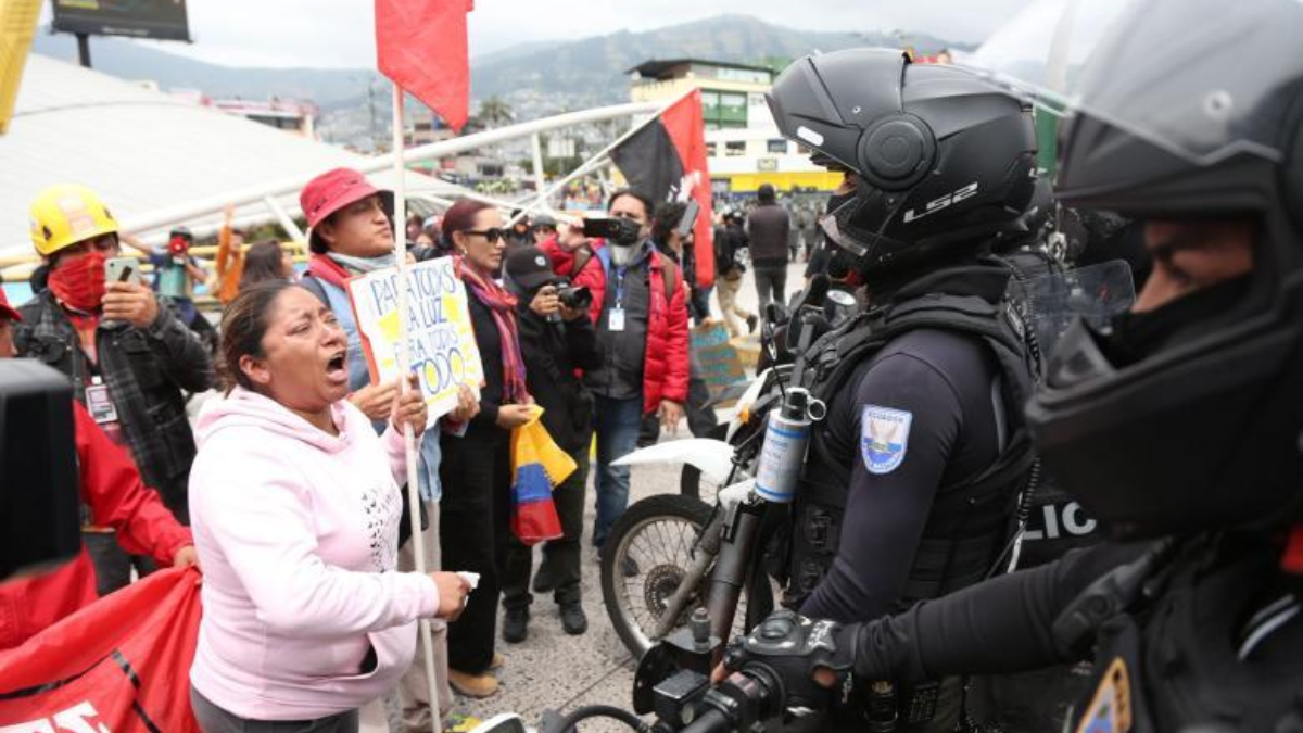 Human Rights Watch denuncia uso excesivo de fuerza en protestas en Ecuador