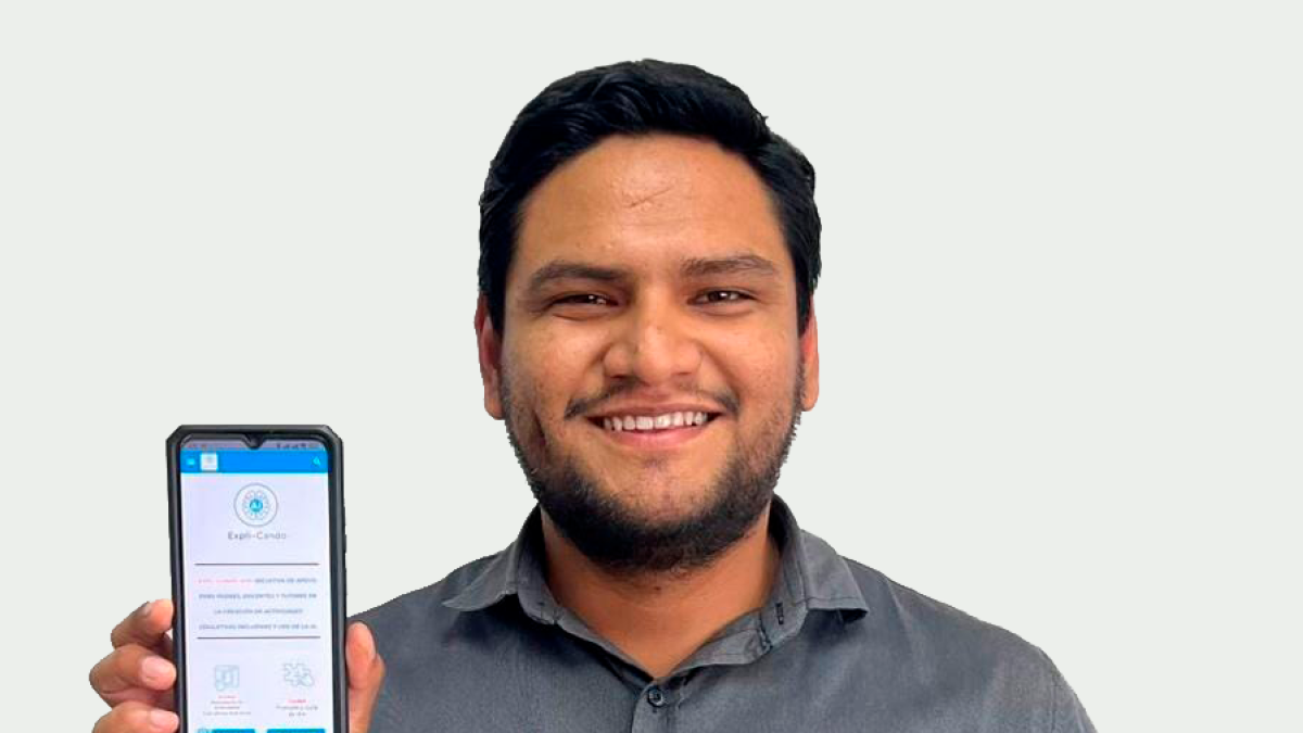 Jordan Cando, desarrollador ecuatoriano y creador de la aplicación Expli-Cando.
