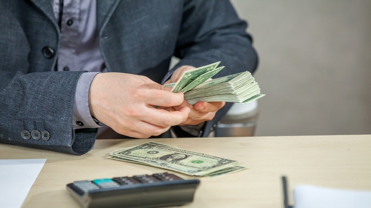 La fecha establecida por el Gobierno para el pago de este beneficio para los trabajadores es dos días antes de la fecha de la consulta popular.