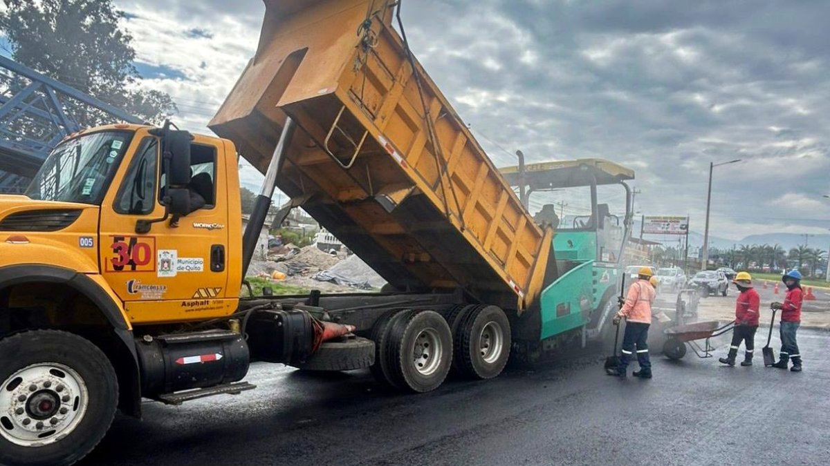 Los trabajos avanzaron con la intervención de la av. Oswaldo Guayasamín, en el tramo Puembo-Pifo.