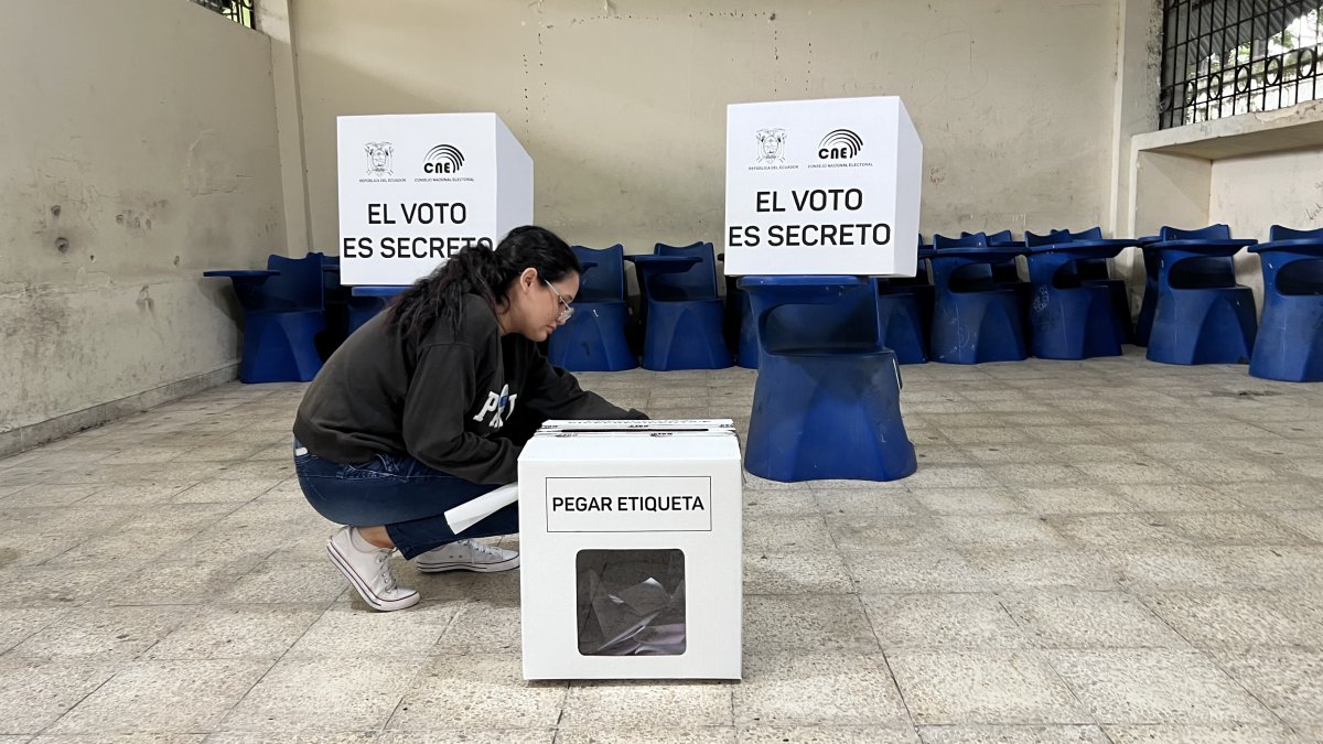 El domingo 16 de noviembre, los ecuatorianos deberán ir a las urnas para expresar su postura frente a las cuatro preguntas formuladas por el Gobierno.