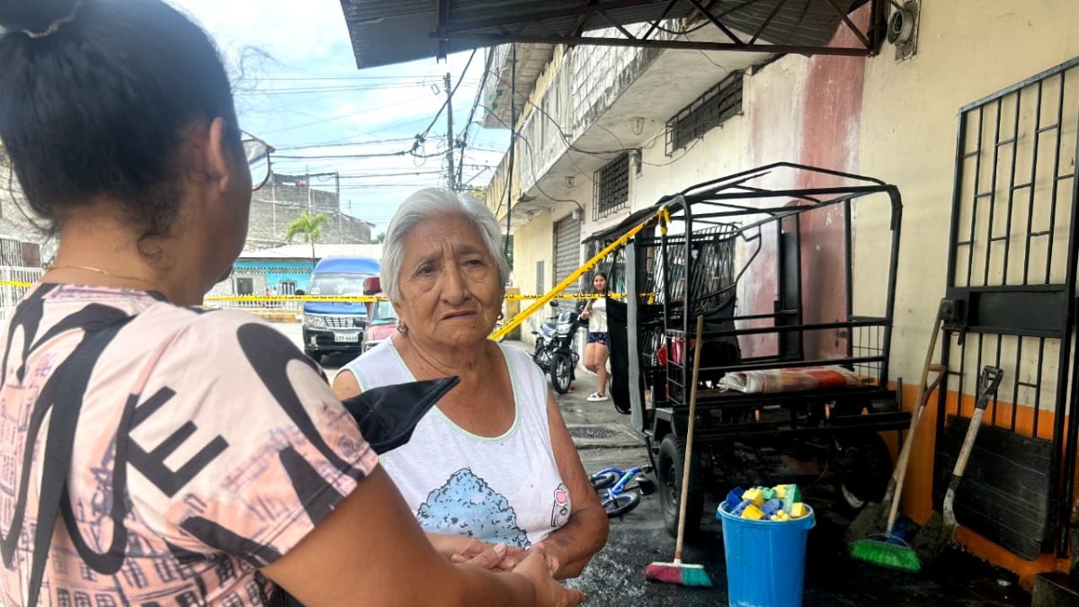 El incendio en el Guasmo Central dejó cuantiosas pérdidas materiales.