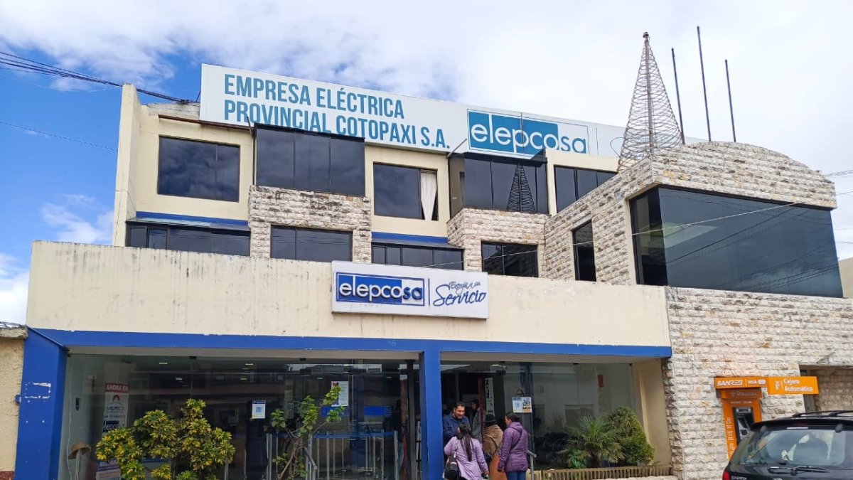 Preocupación por el proceso de liquidación de la Empresa Eléctrica Cotopaxi.
