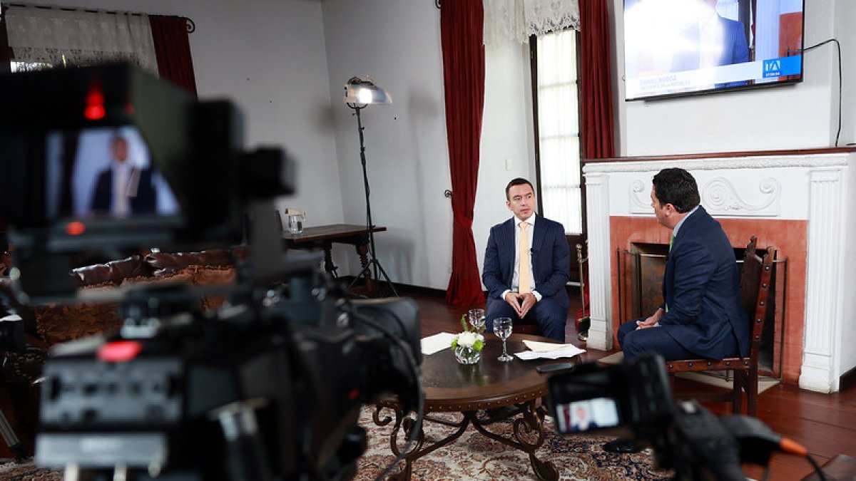 El presidente Daniel Noboa, en tres entrevistas, ha hablado del máximo de artículos que espera que tenga la próxima Constitución, en el caso de que el país apruebe el ir a una Constituyente.