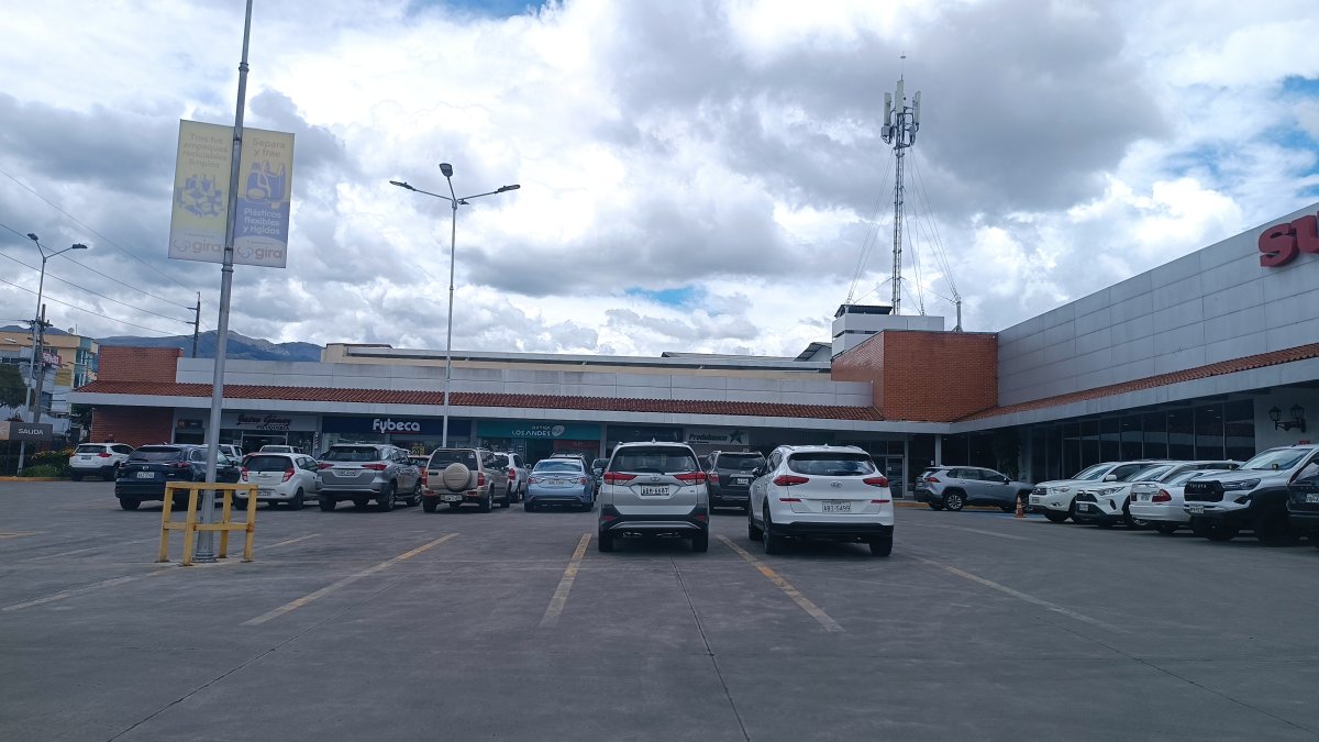 La construcción de plaza comerciales en Cuenca ha registrado un incremento del 10% según cifras de la Cámara de la Construcción de Cuenca.