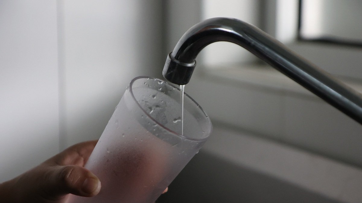 La interrupción del servicio afectó a varias familias del norte de Guayaquil.