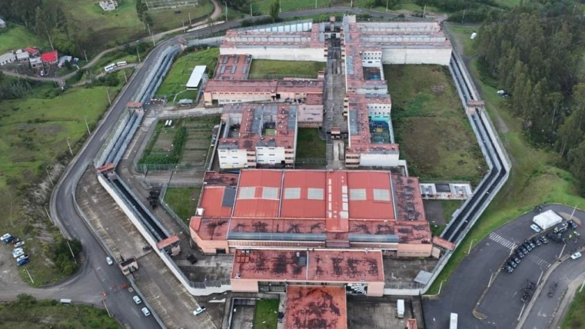 Cuatro personas fueron asesinadas durante una supuesta riña entre presos en la cárcel de Turi, en Cuenca.