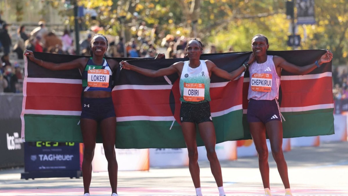 Hellen Obiri rompió el récord de la prueba femenina que data de 2003.