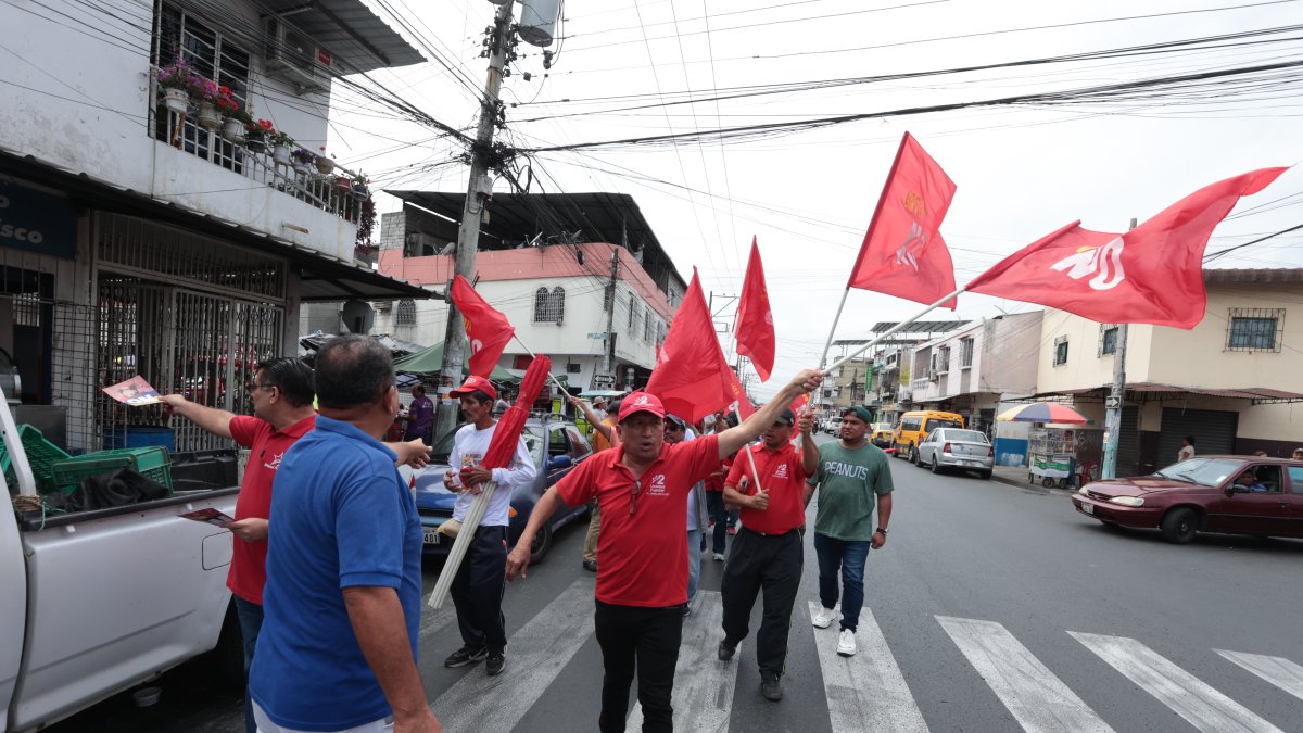 Partidos como Unidad Popular realizan caminatas y mitin políticos.