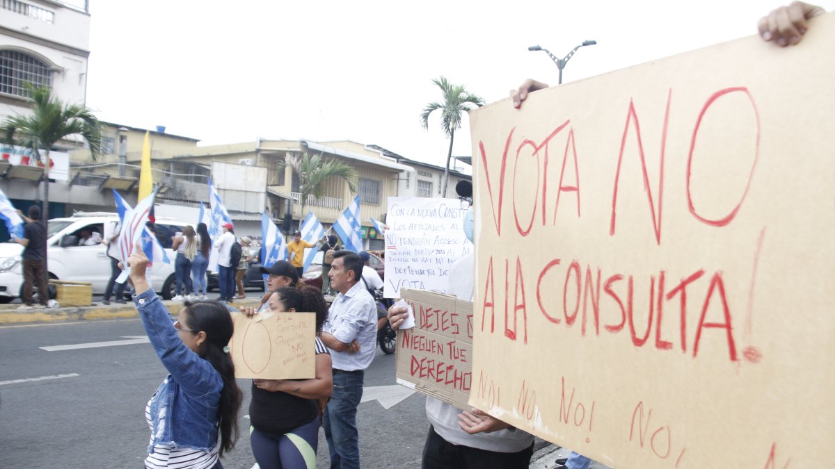 La campaña de la consulta popular arrancó el 1 de noviembre de 2025.