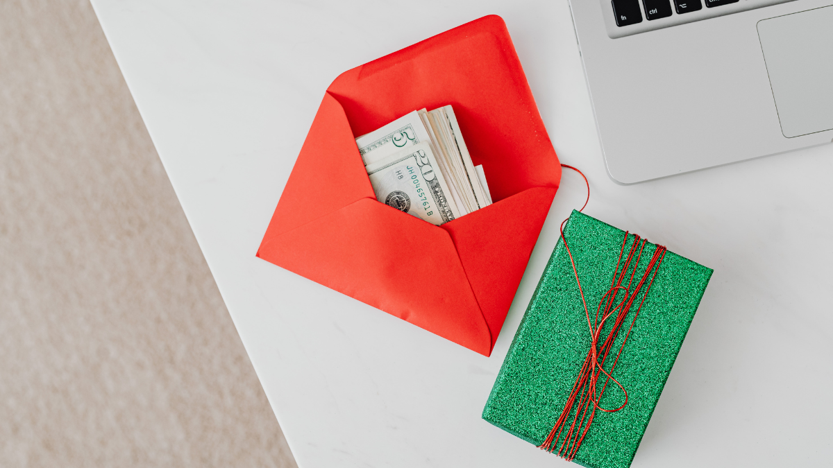 Referencial. El Décimo Tercer Sueldo o bono navideño será adelantado por el sector público y varias empresas privadas.