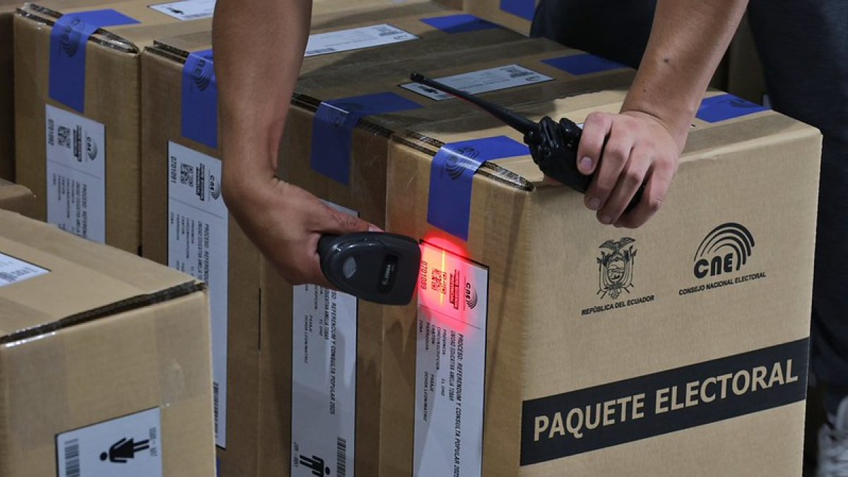 De acuerdo con información del Consejo Nacional Electoral, se han impreso el 87,87 % de las papeletas electorales.