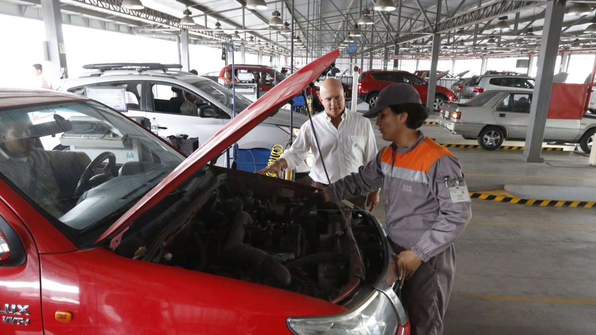 Revisión vehicular.