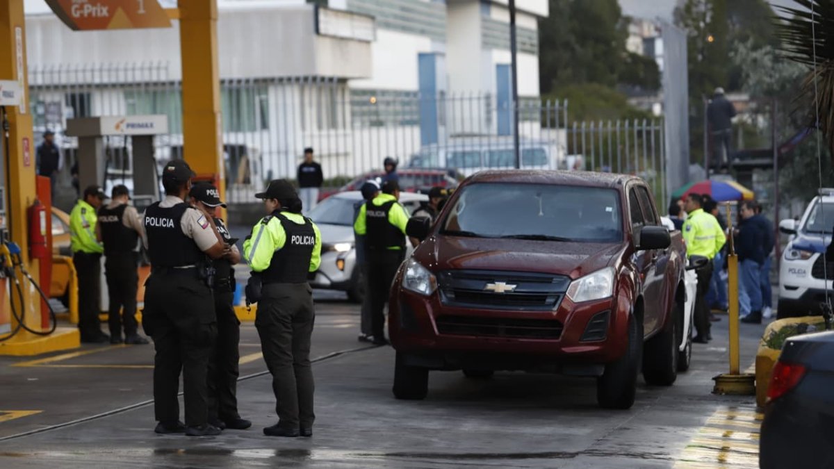 La Policía llegó para levantar las evidencias tras el crimen del funcionario de la ANT.