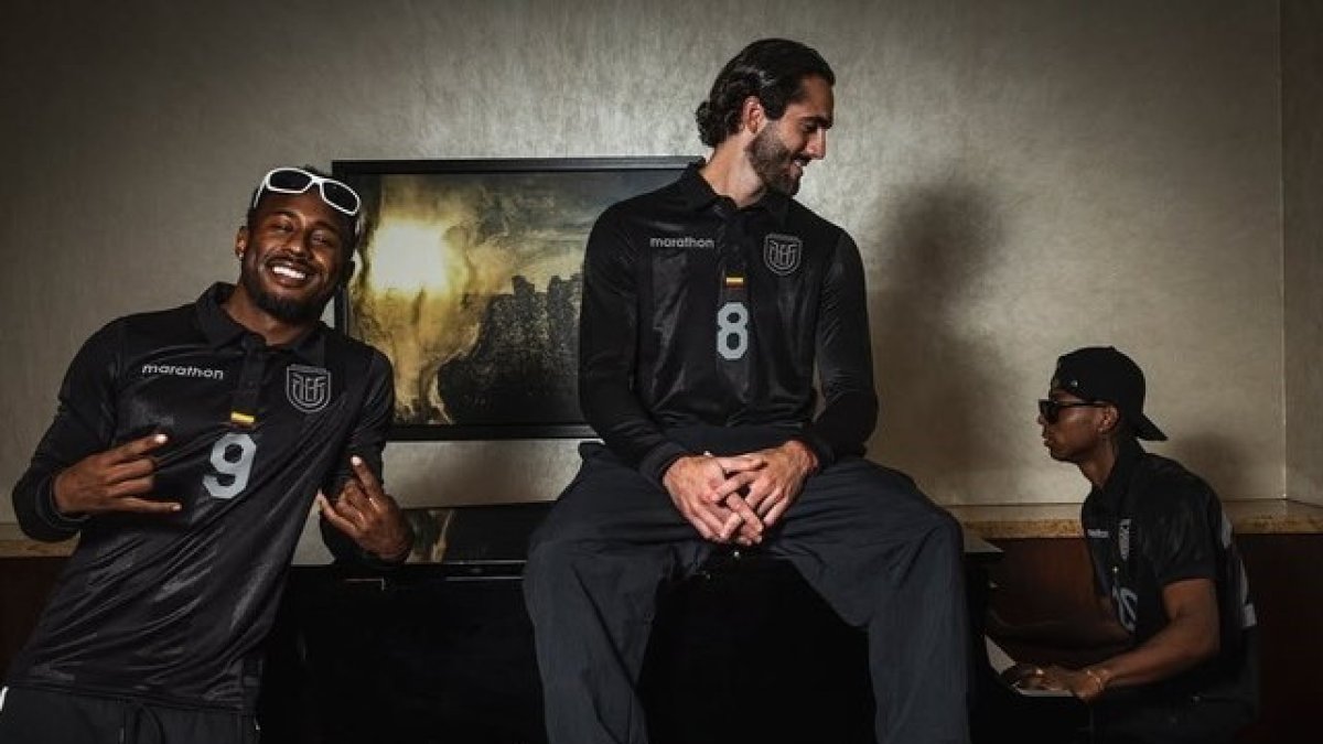 La nueva camiseta de la selección ecuatoriana fue presentada en la mañana del viernes 7 de noviembre.