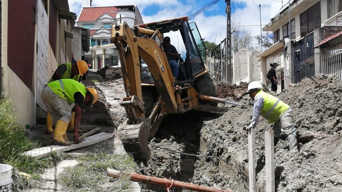 Las tareas se iniciaron días atrás en el barrio Miraflores Alto, en el norte de Loja.