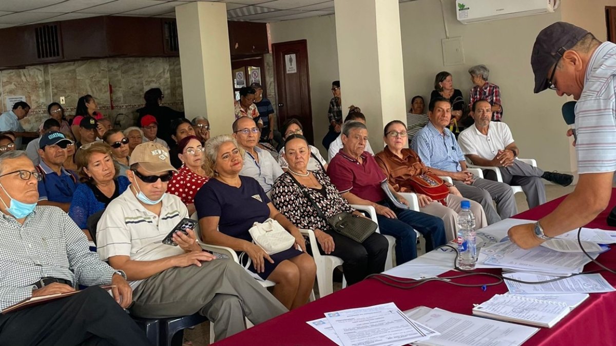 Reunión de jubilados del Ministerio de Educación.
